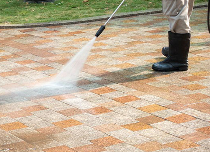 Pressure cleaning